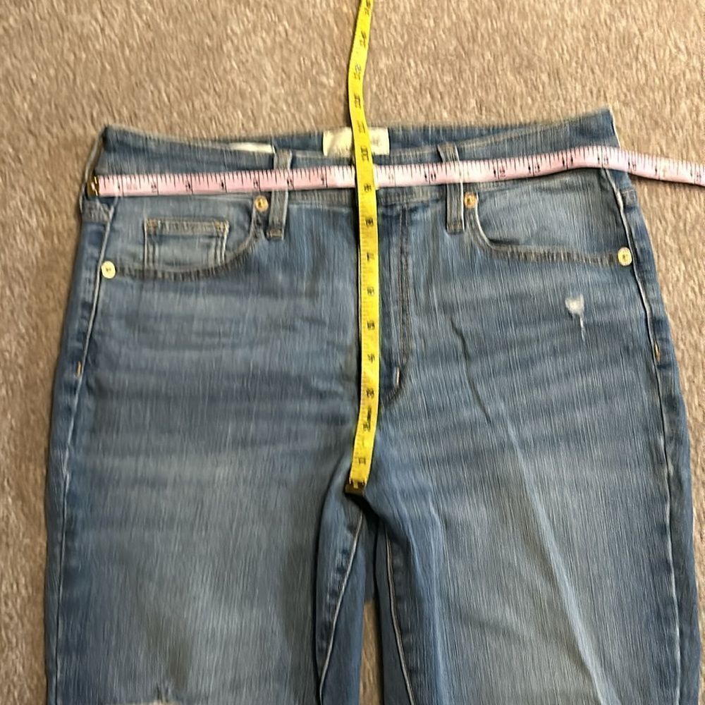 Universal Thread Distressed High Rise Skinny Jeans! - Picture 6 of 11